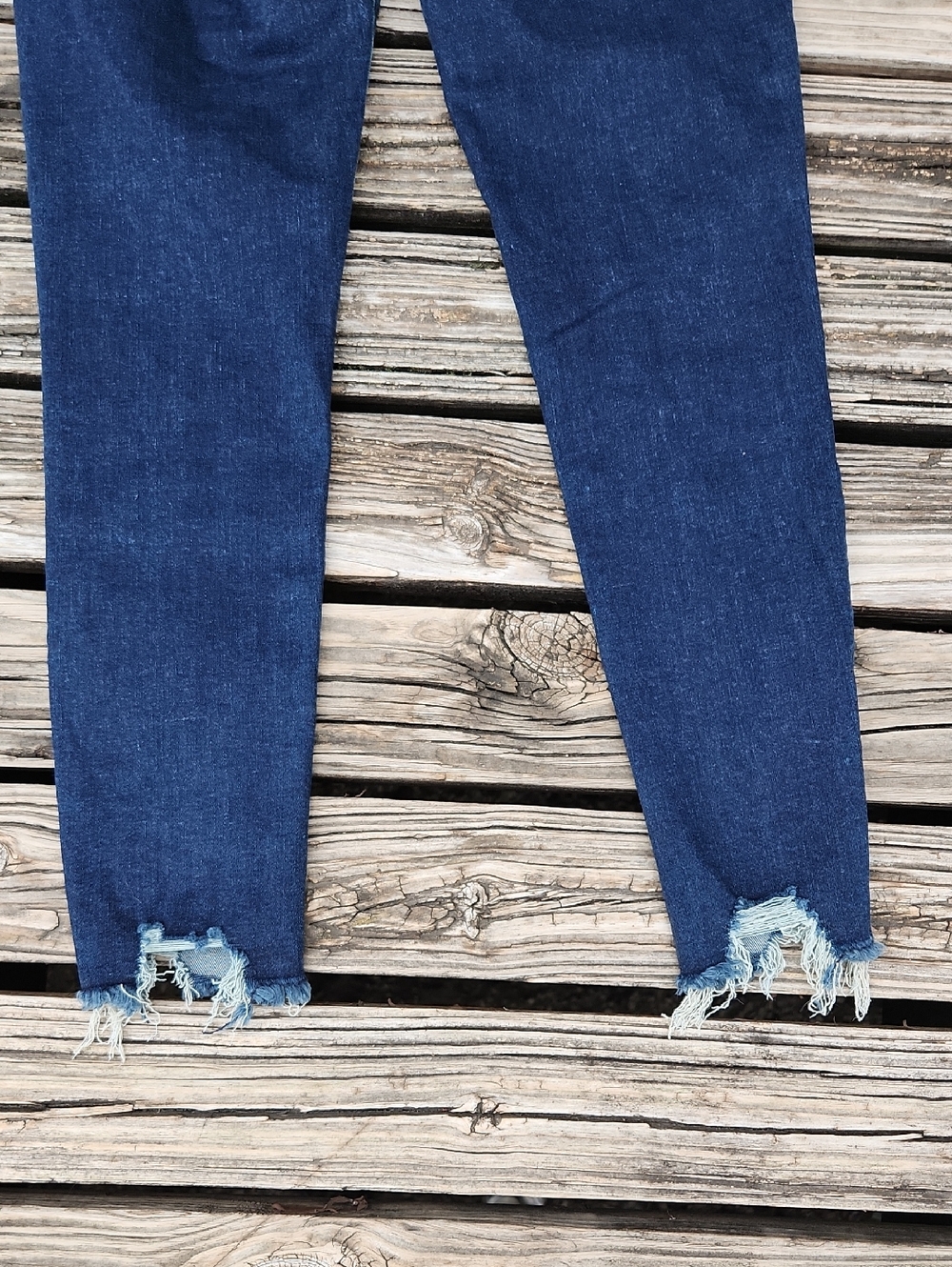 American Eagle Curvy Highest Rise Jegging Skinny Jeans 4 Short Dark Distressed - Picture 5 of 6
